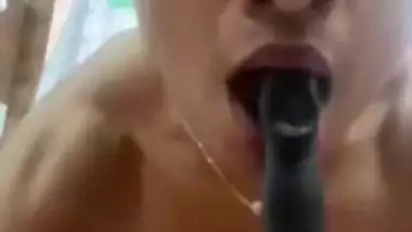 Desi bhabi fingering pussy selfie cam