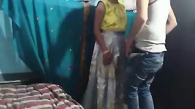 Condom tears and Desi wife's XXX buddy ejaculates in vagina