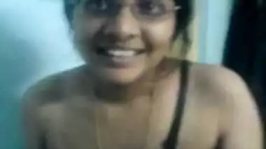 Busty Sexy Tamil Bhabhi Filmed By Lover While Dressing