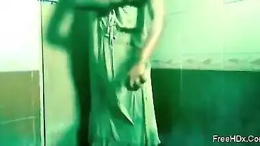 Married guy can jerk off watching porn video where Indian takes a shower