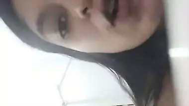 Bangla babes boobs showing and fucking with a dildo