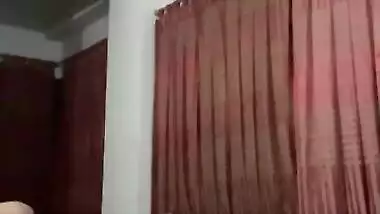 Chubby Bangladeshi girl sex with her boyfriend in a hotel room