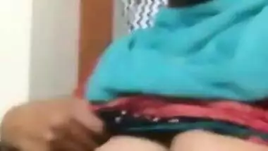 desi aunty boobs and pussy show video cal no sound