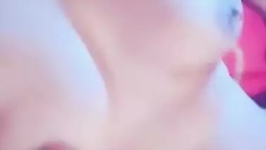 Married Indian girl shows tits but the video isn't for husband