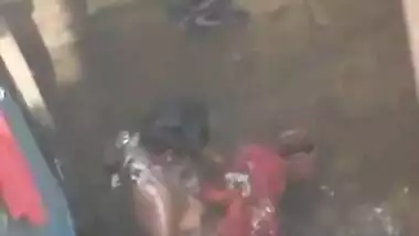 Desi village bhabi bathing and changing caught by