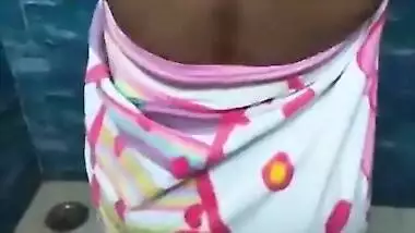 Big Boobs Desi Bathing Beauty