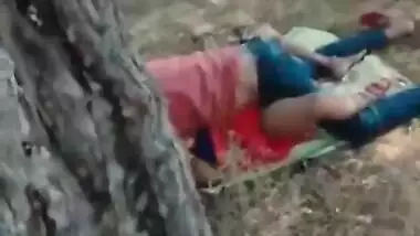 Desi village aunty caught fucking in khet