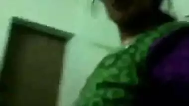 Banares bhabhi showing big boobs on whatsapp