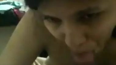 Indian Teen girl looses her virginity 