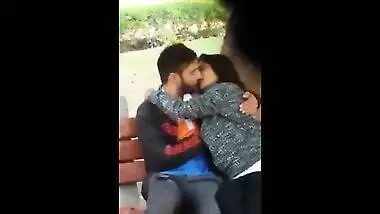 Bengaluru couple outdoor blowjob mms scandal