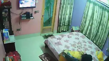 Couple fucking at night caught on CCTV viral MMS