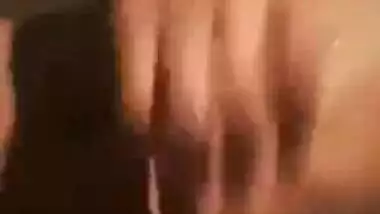 Hot and sexy Tamil girlâ€™s Tamil cum facial video