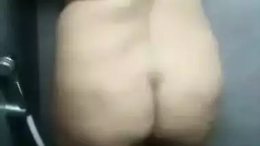 Busty Desi wife shakes her big XXX butt in amateur shower sex video