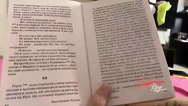 Вызвал сексуальную служанку и она отполировала мой член