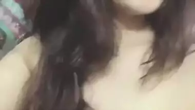 Very beautiful Indian girl naked show