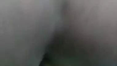 Indian model wants to get into the XXX world via amateur sex video