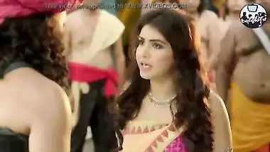 Huge deep navel of indian babe