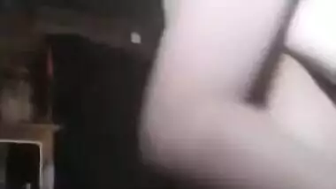 Desi Sexy teen girl streaping