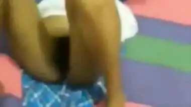 Horny college girl nude sucking bf cock mms