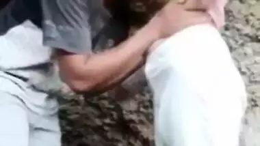 Young College Girl Sucking and Blowjob Outdoor in Quick session